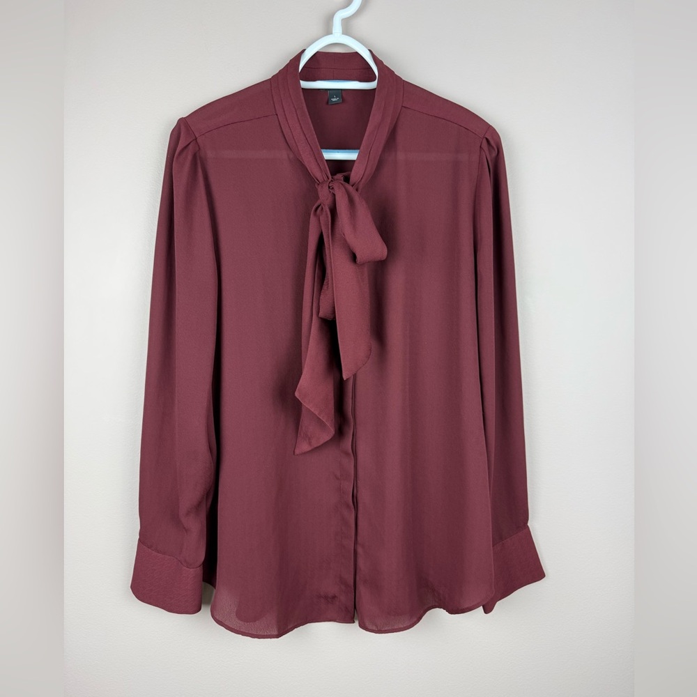 ANN TAYLOR | Tie Neck Burgundy houndstooth Blouse top size large